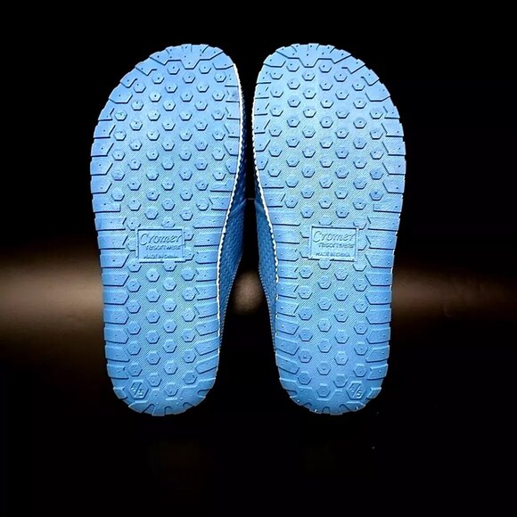 Cromer Resortwear Clogs Blue and White Girls Size 4/5 NWT - Picture 11 of 12